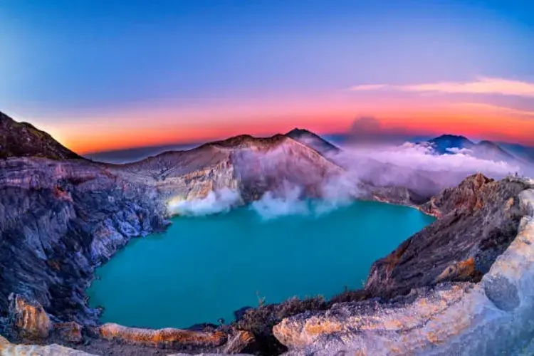 Best Time to Visit Mount Ijen | Travel Tips 2025