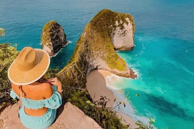 Kelingking Cliff