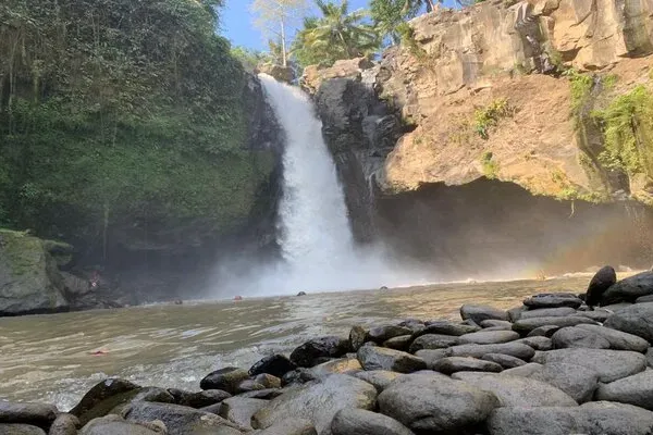Tegenungan Waterfall