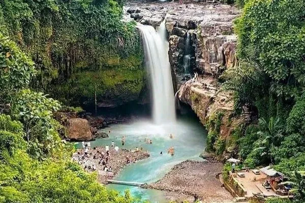 Tegenungan Waterfall